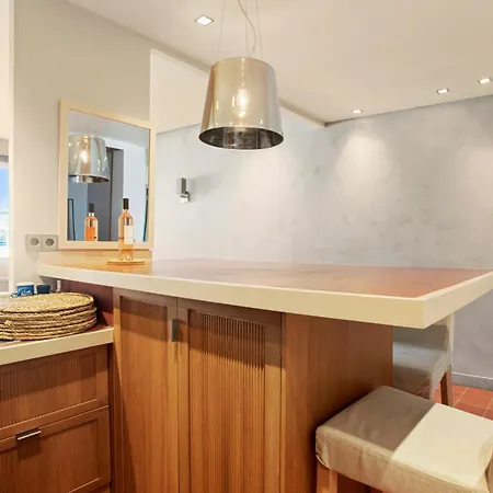 Location - Ultra Lux Flat - Port St Tropez - Maison Lerins 아파트 *